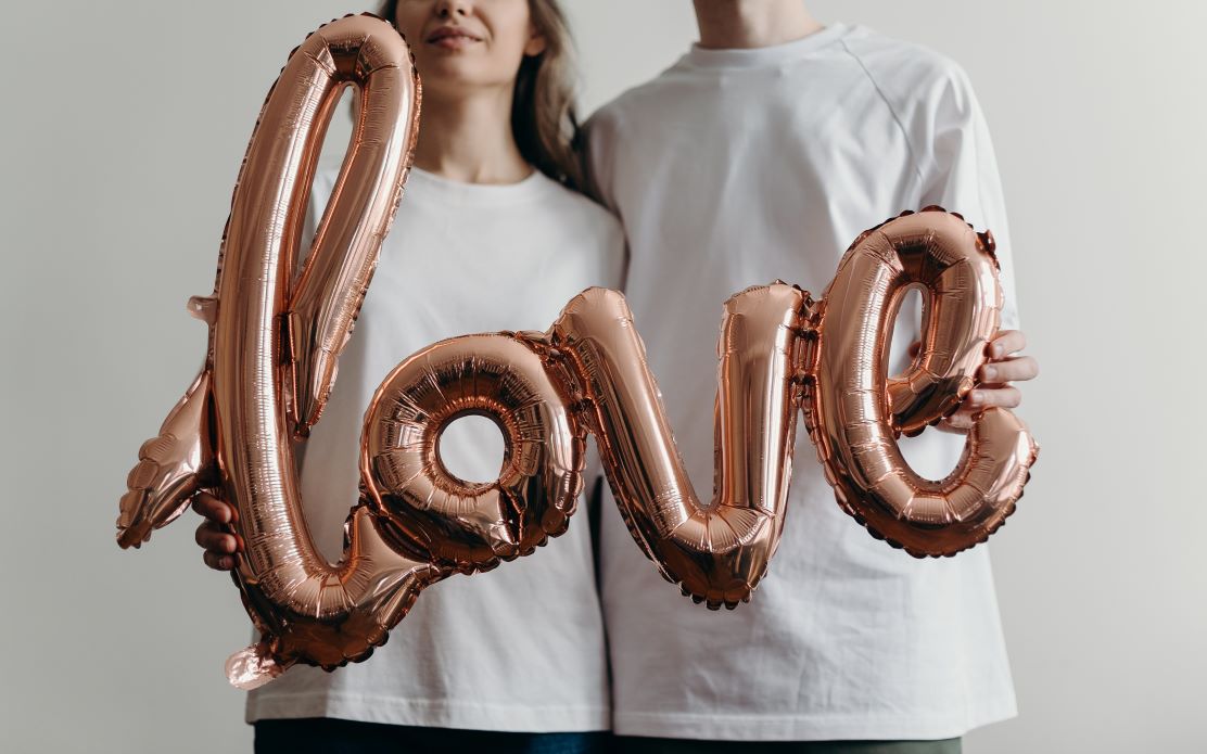 What Does It Mean To Love Someone? Here Are 16 Signs It's Real